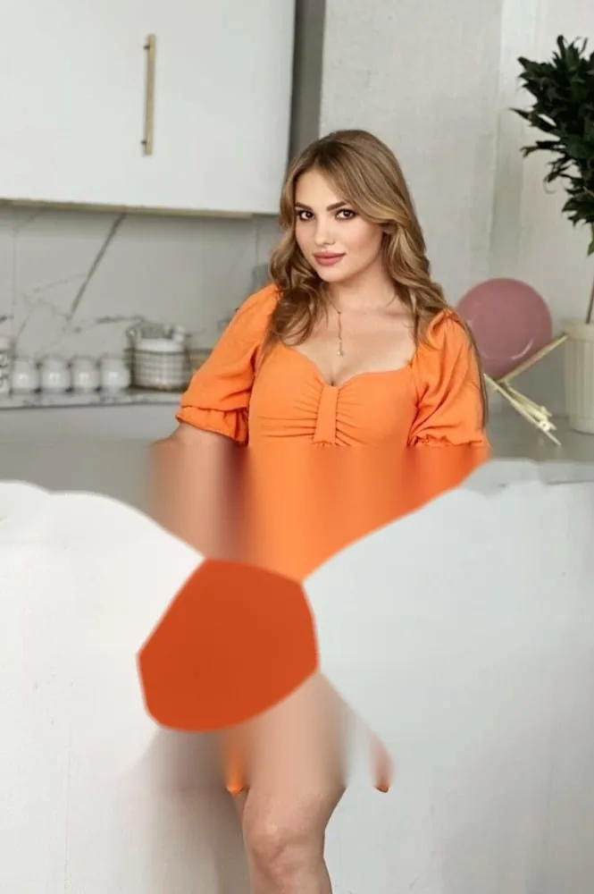 Cira N — verified companion photo 2