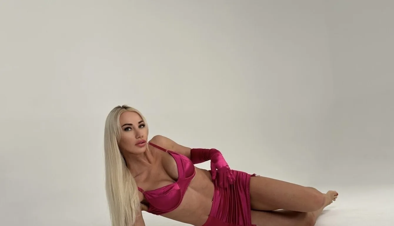 Diana Pink — verified companion photo 6