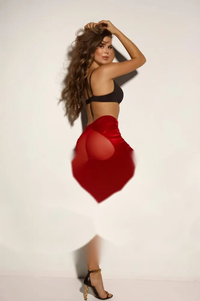 Leah M — verified companion photo 9